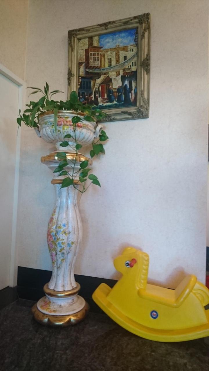 Chong Er Ya She Homestay Jiji Exteriör bild
