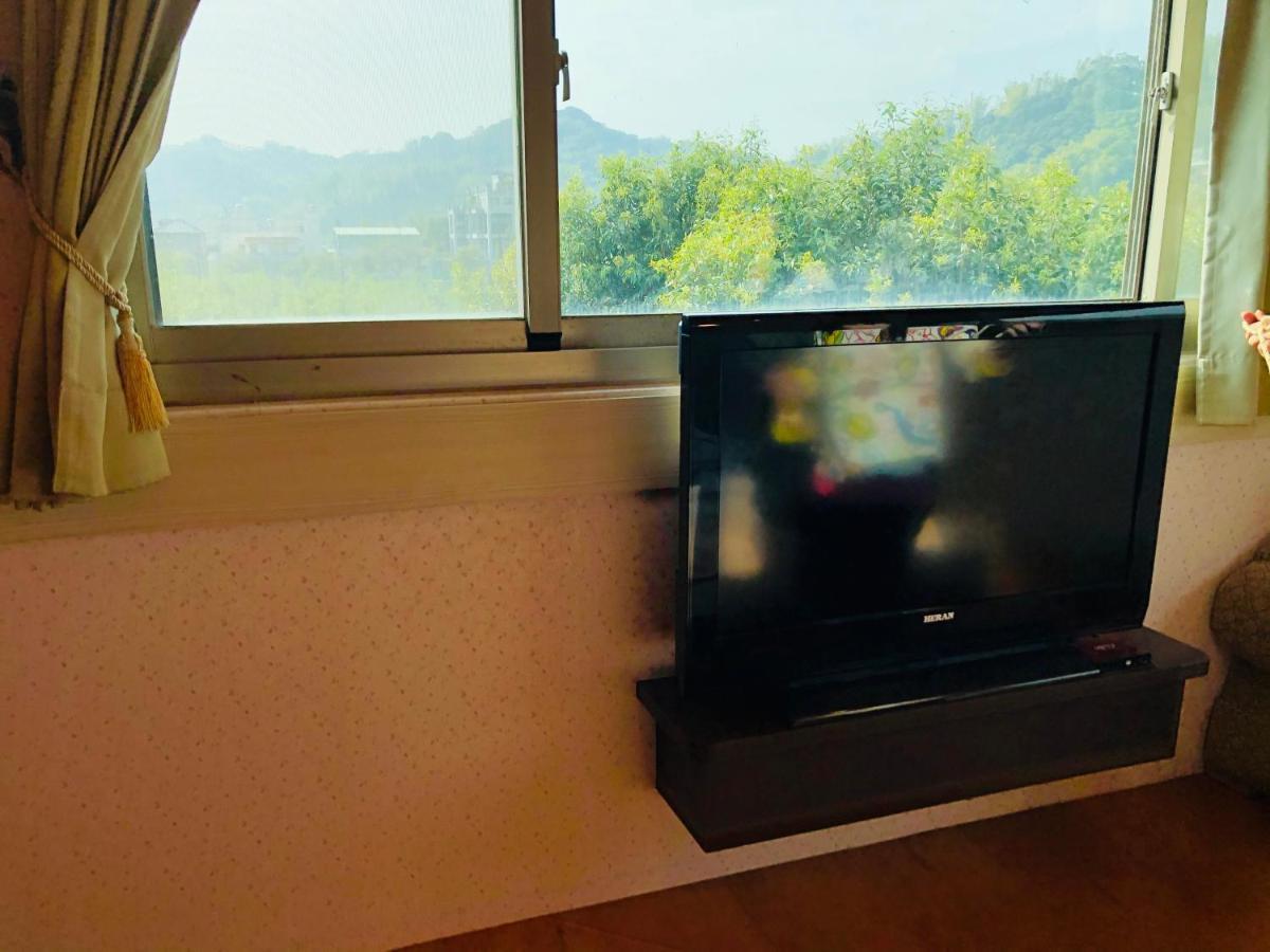 Chong Er Ya She Homestay Jiji Exteriör bild