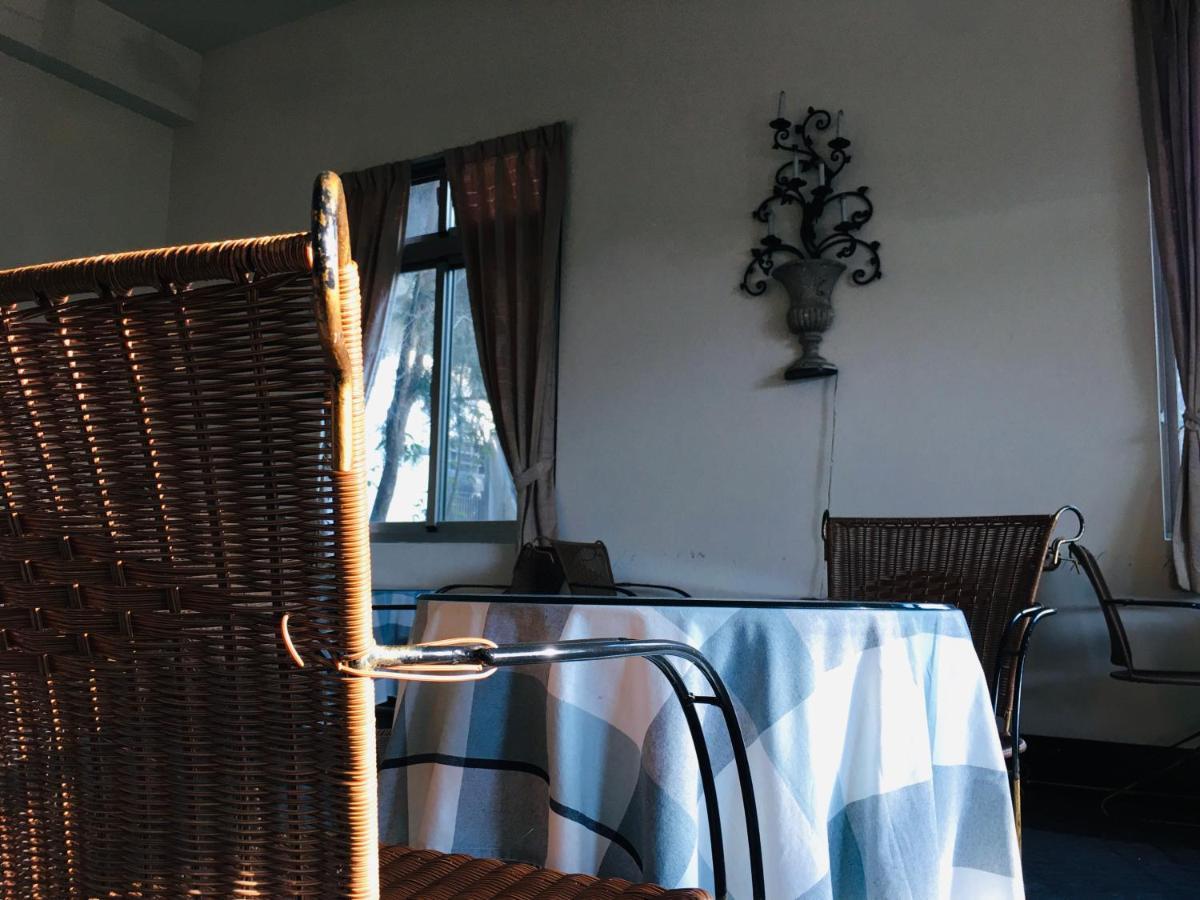 Chong Er Ya She Homestay Jiji Exteriör bild